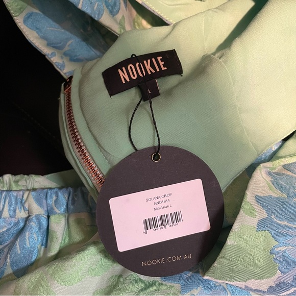 Nookie Solana Crop Top & Skirt Set in Mint & Blue beach pictures - Picture 5 of 10